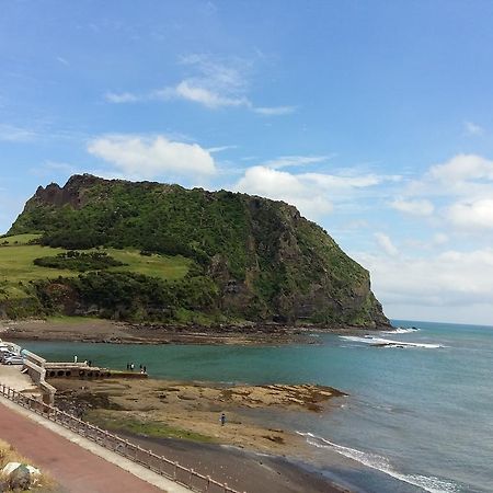 Nice View Guesthouse Seogwipo Zewnętrze zdjęcie