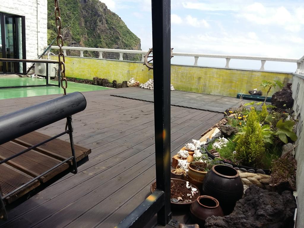 Nice View Guesthouse Seogwipo Zewnętrze zdjęcie