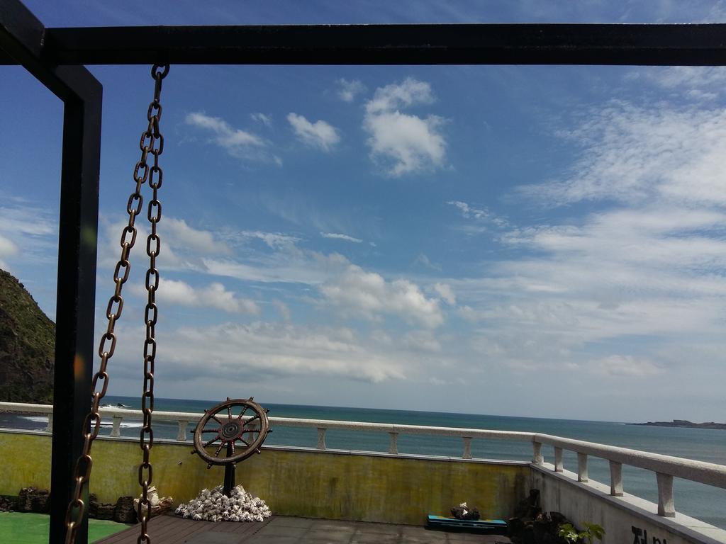Nice View Guesthouse Seogwipo Zewnętrze zdjęcie