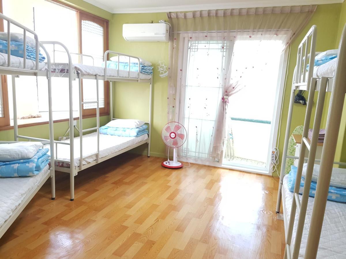 Nice View Guesthouse Seogwipo Zewnętrze zdjęcie